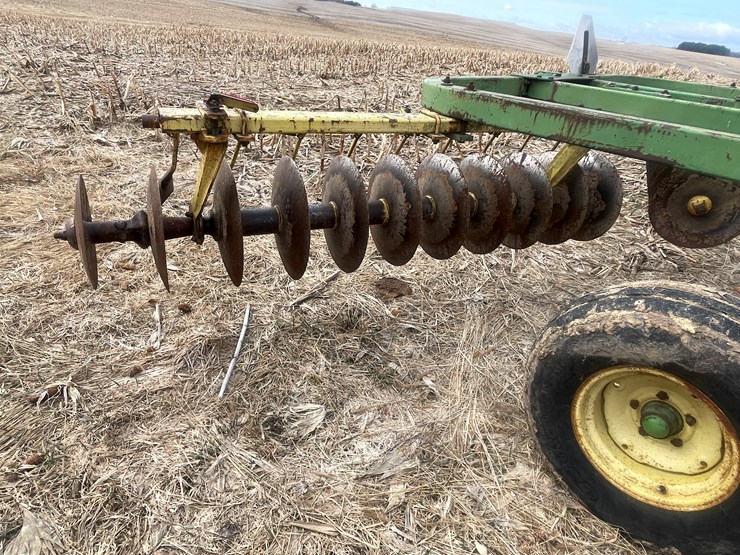 john-deere-210-image-12