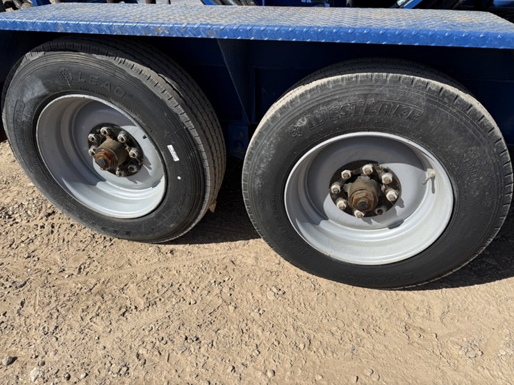 2018-caterpillar-c7-image-21