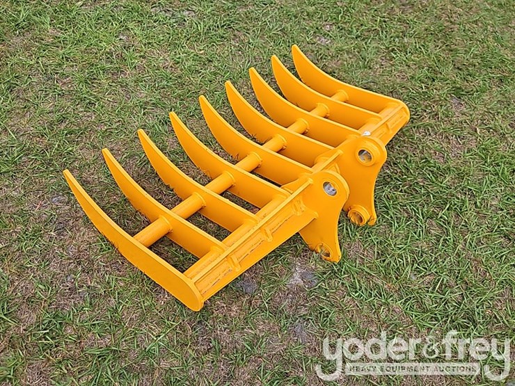 2026-caterpillar-305-image-2