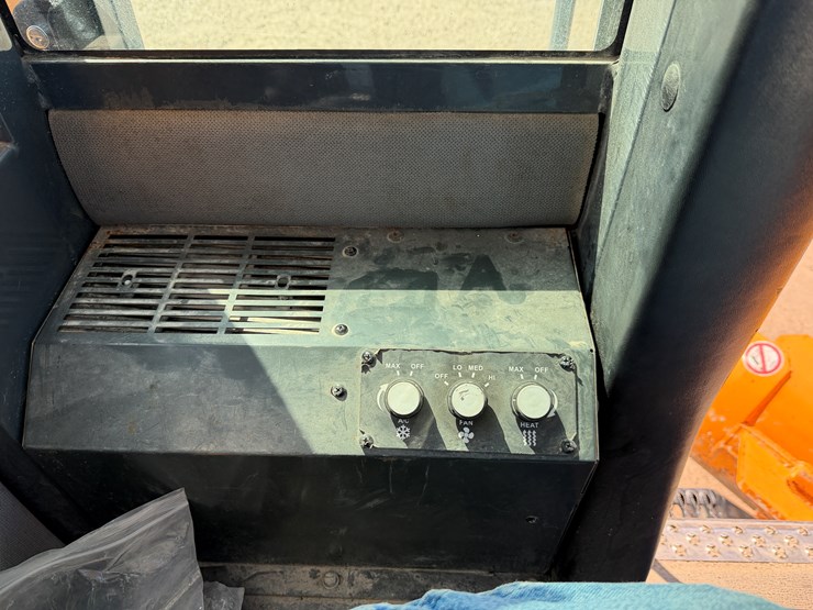 #2653-•-2020-leeboy-695b-maintainer-image-25