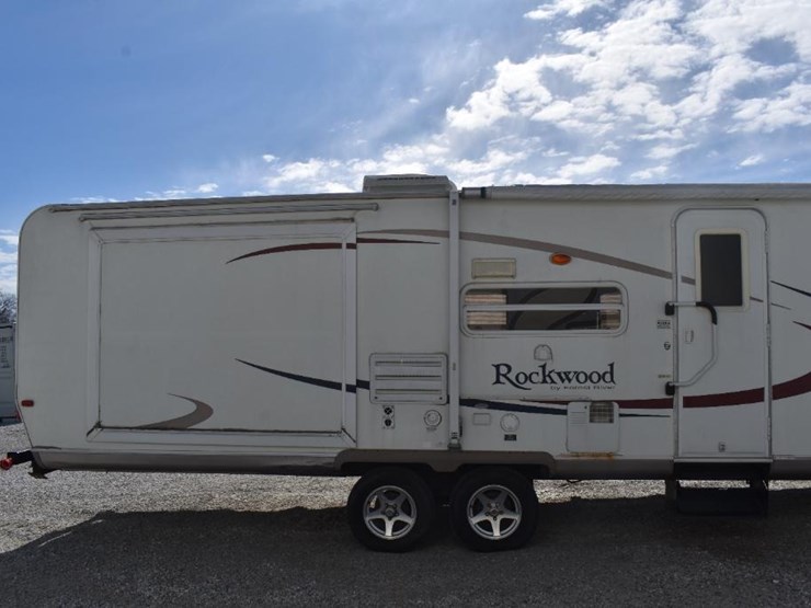 2008-forest-river-rockwood-8318ss-42661-image-9
