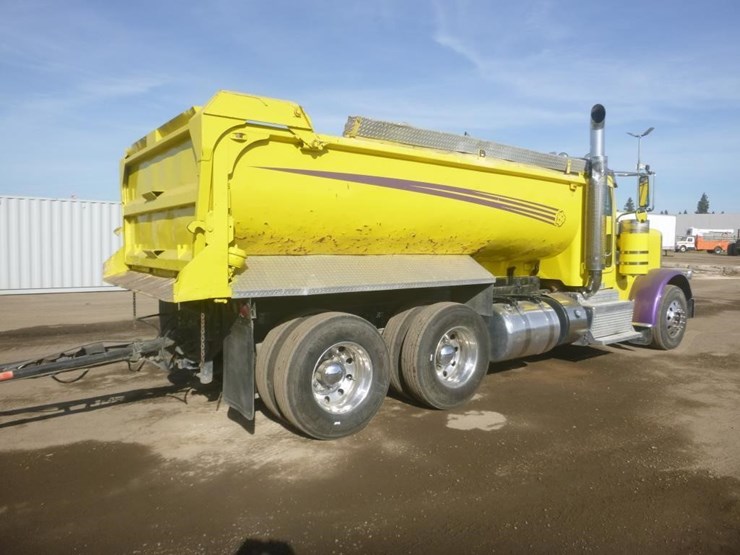 2014-peterbilt-388-image-9