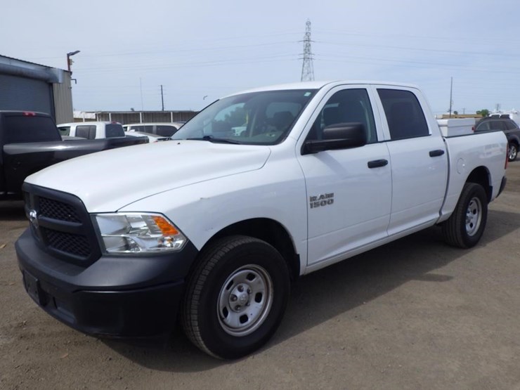 2017-dodge-1500-image-1