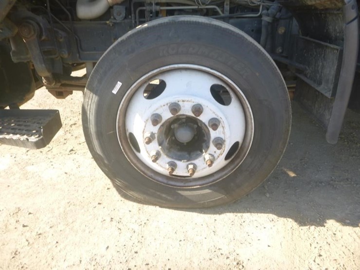 2002-gmc-t6500-image-18