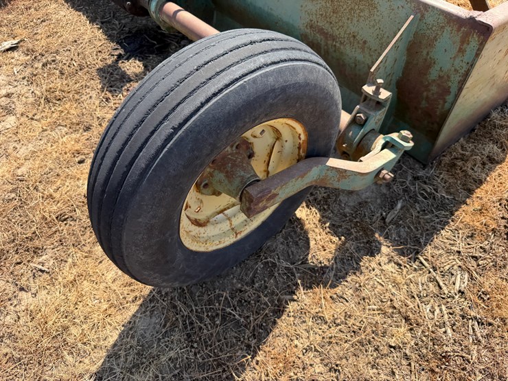 john-deere-10-image-9