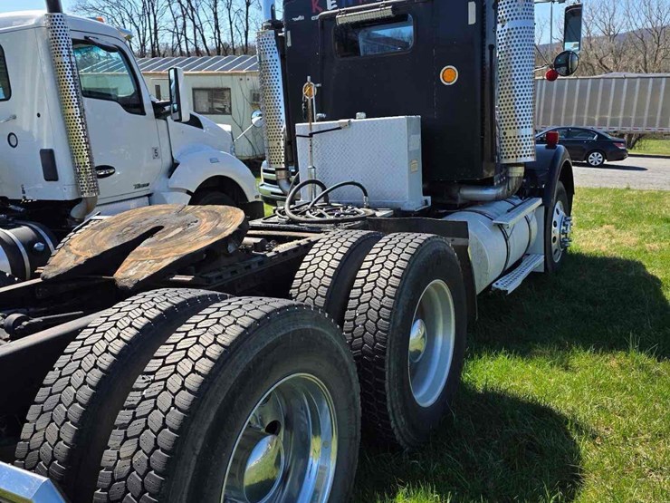 1995-kenworth-t800-image-3