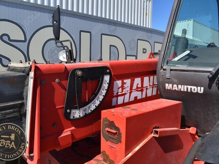 2013-manitou-mlt845-120-image-27