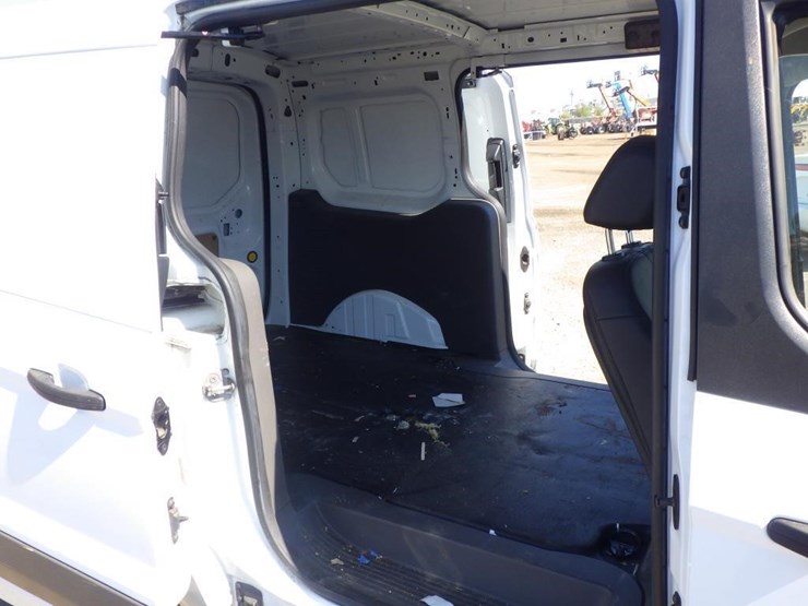 2020-ford-transit-connect-image-8