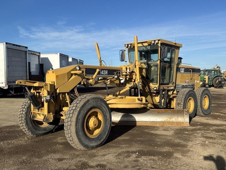 2006-caterpillar-143h-motor-grader-image-1