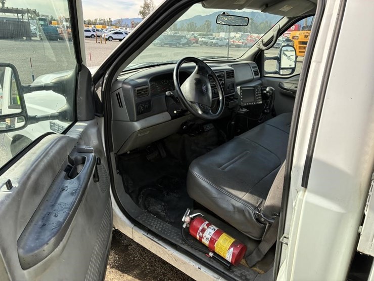 2002-ford-f350-image-10