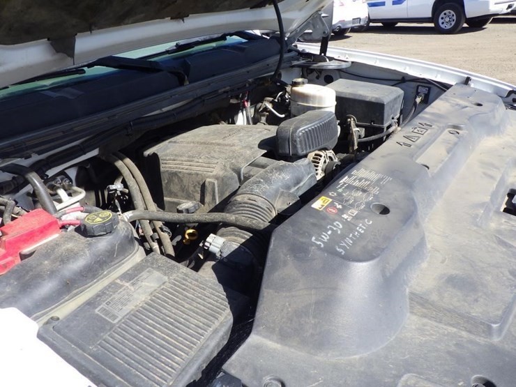 2013-chevrolet-2500hd-image-9