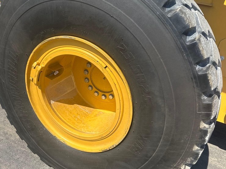 2022-john-deere-644-image-22