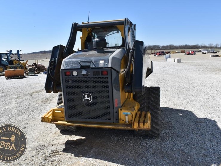 2019-deere-333g-image-22