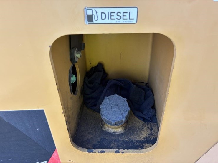 caterpillar-p26500-image-11