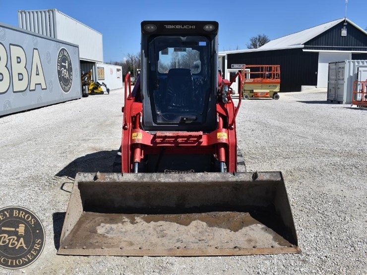 2020-takeuchi-tl8r2-image-15