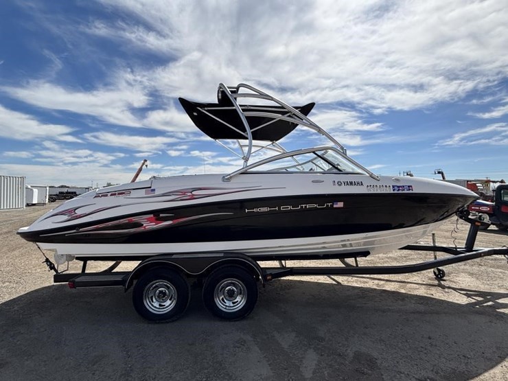 2005-unknown-trailer-image-8