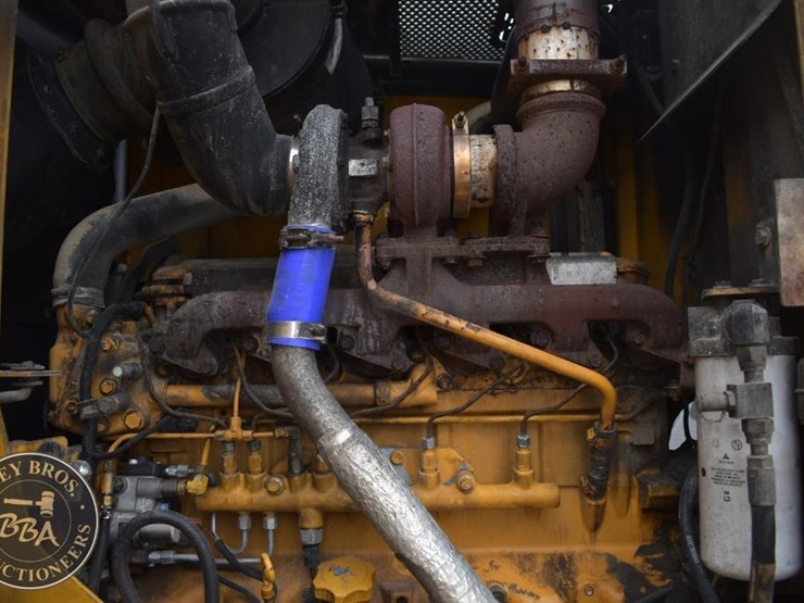 2007-deere-672d-image-55