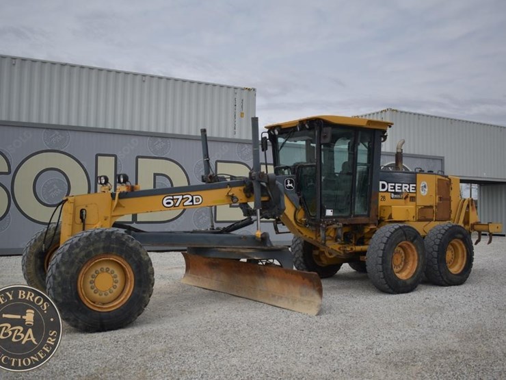 2007-deere-672d-image-5