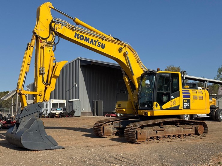 2022-komatsu-pc210-lc-image-1