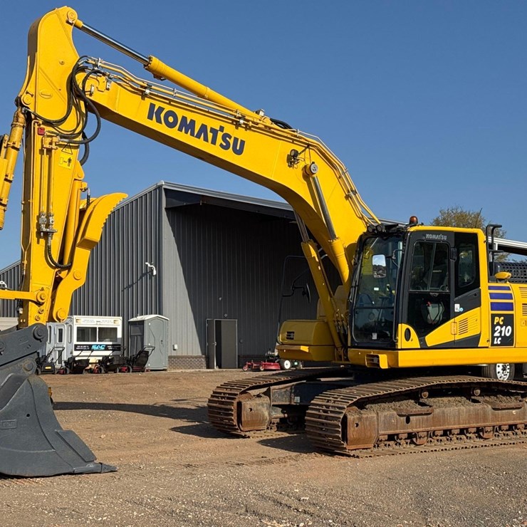 2022 KOMATSU PC210 LC