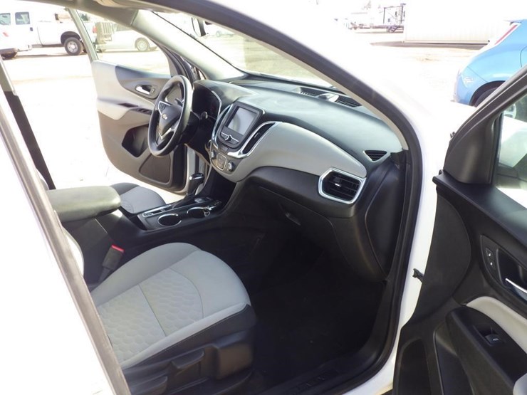 2018-chevrolet-equinox-image-6