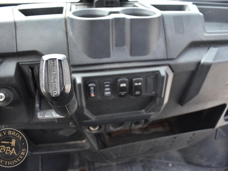 2019-polaris-ranger-crew-image-24