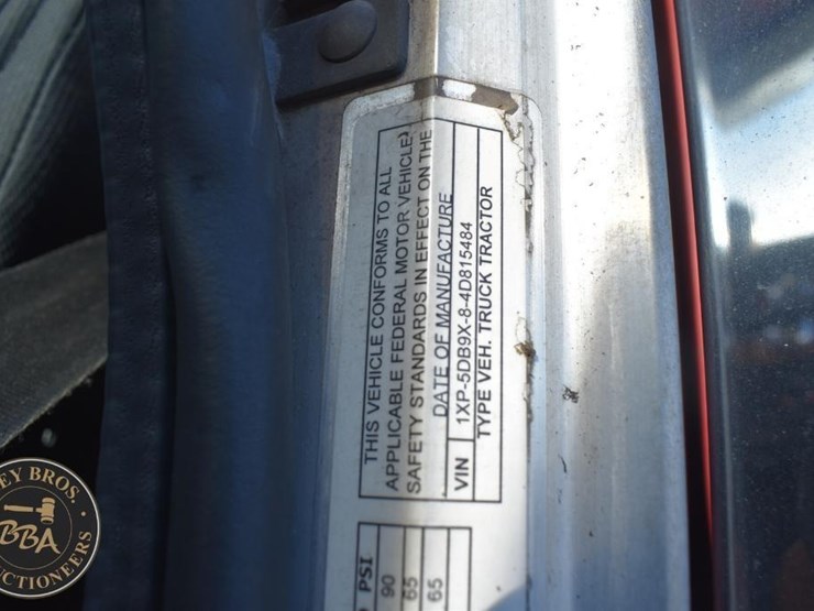 2004-peterbilt-379-image-36