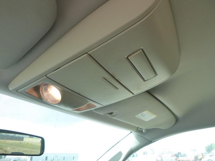 2014-dodge-grand-caravan-image-21