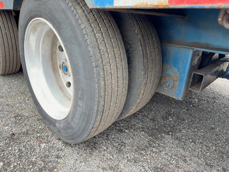 2000-nelson-arta-40f-48'-tri/a-stepdeck-trailer-image-13