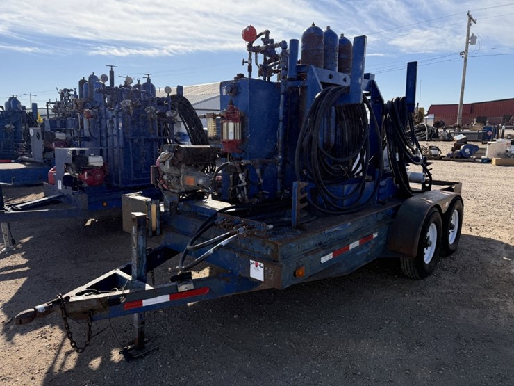 7-1/16-reedy-5m-2-7/8-hyd-bop-3-station-mtd-on-1999-hmde-t/a-bp-accumulator-closing-unit-trailer-image-2