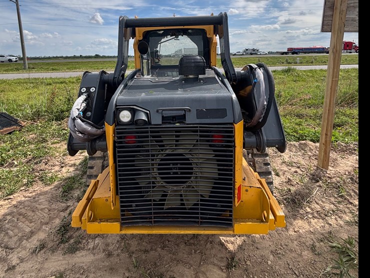 2023-deere-325g-image-3