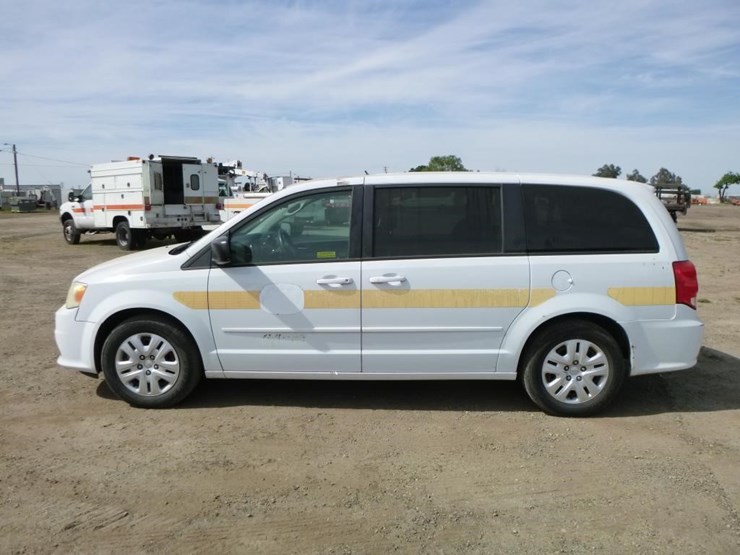 2014-dodge-grand-caravan-image-6