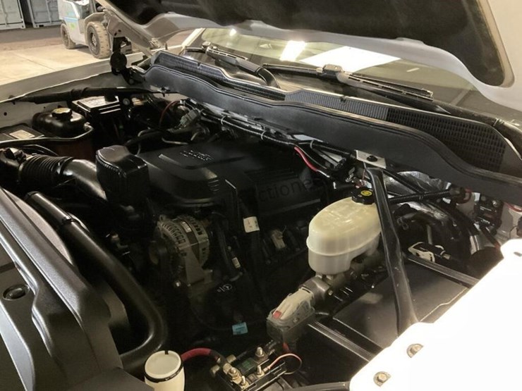 2018-chevrolet-silverado-3500hd-image-12