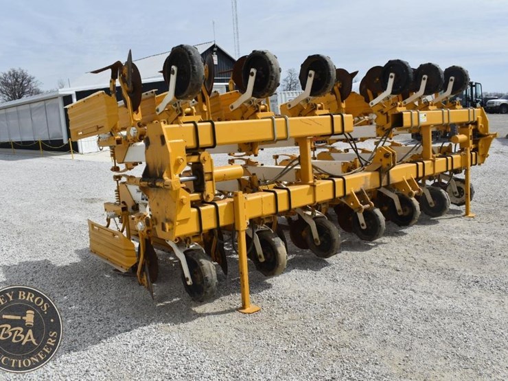 buffalo-6400-image-11