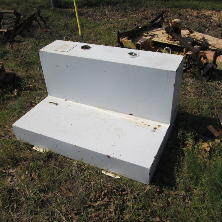 #37323 • 78gal L-Shape Fuel Tank