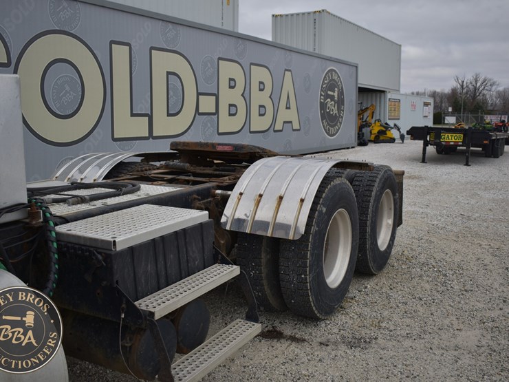 2008-international-prostar-image-14