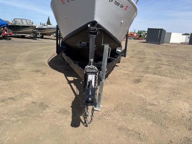 1978-unknown-trailer-image-49