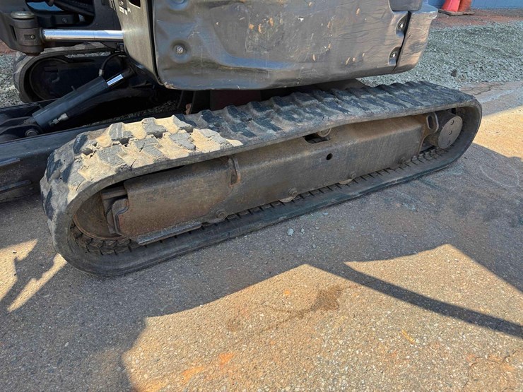 2020-bobcat-e35-image-15