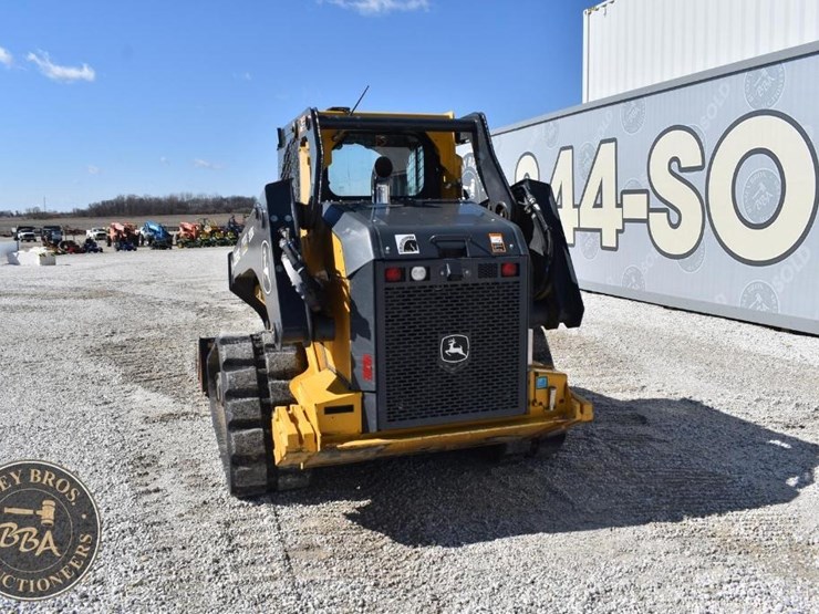 2023-deere-333g-image-16