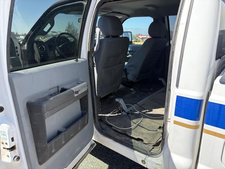 2016-ford-f250-xlt-image-11