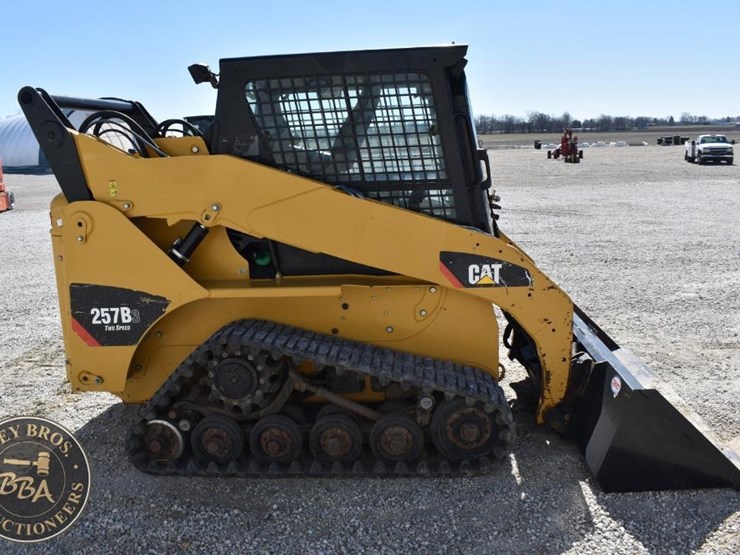2012-caterpillar-257b3-image-22