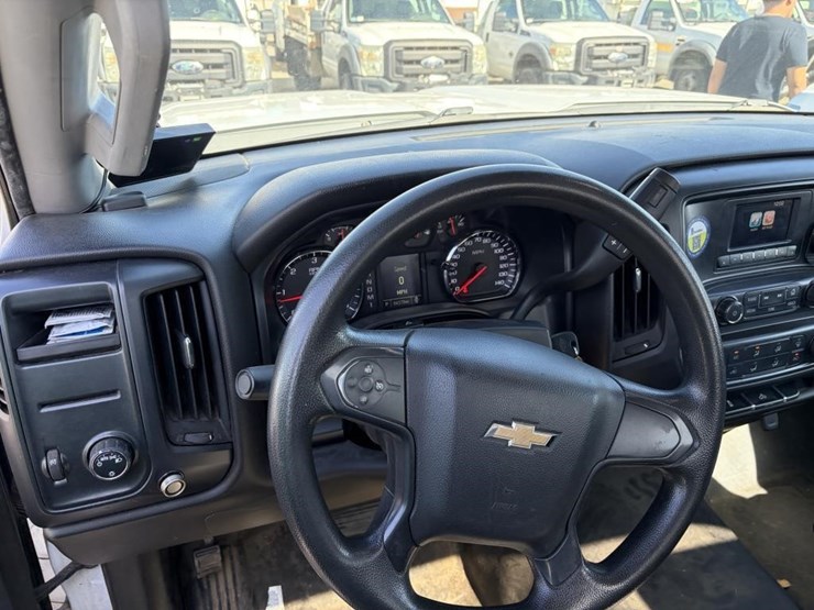 2016-chevrolet-2500-image-9