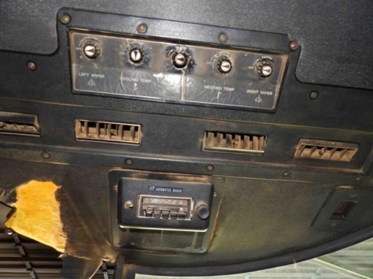 1976-john-deere-4430-image-33