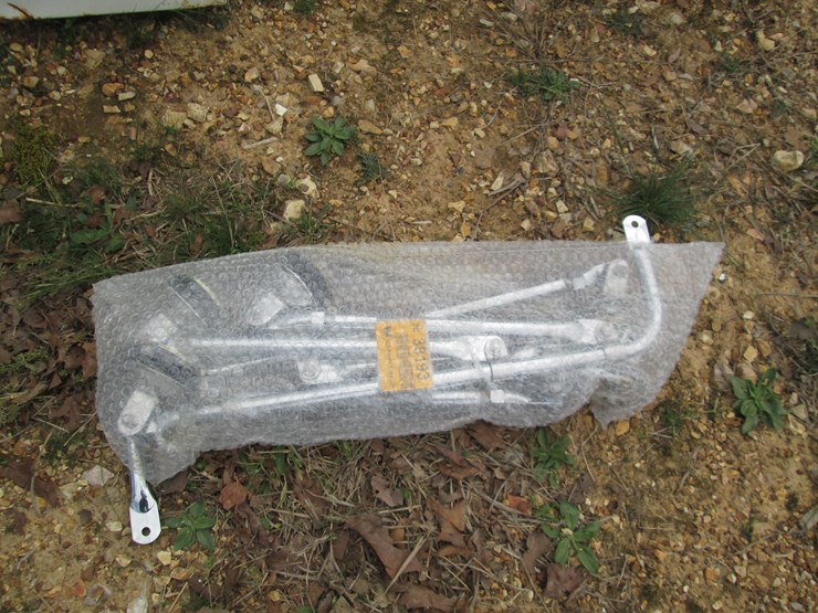 #38193-•-lot-of-(2)-tripod-fender-mount-safety-mirror-frames-image-1