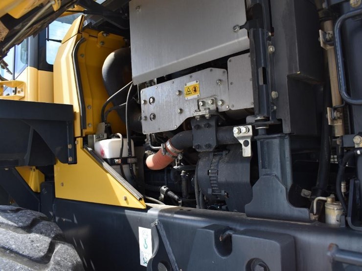 2019-komatsu-wa320-8-image-41