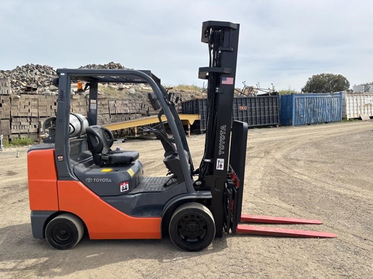 2013-toyota-8fgcu32-image-7