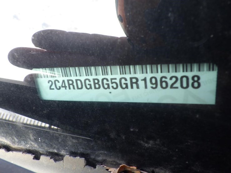 2016-dodge-grand-caravan-image-15