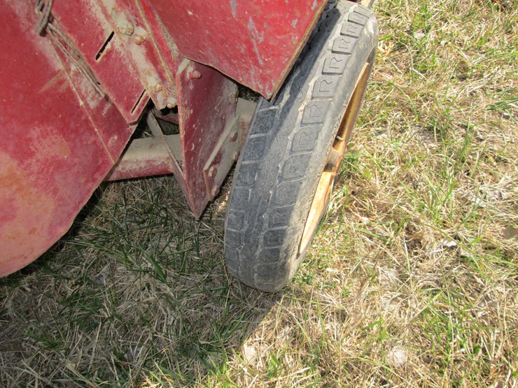 new-holland-273-image-10