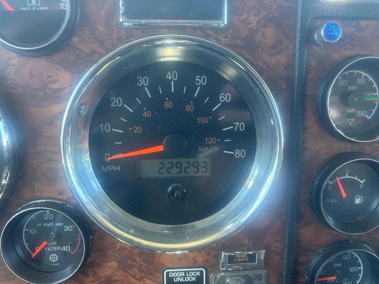 2000-kenworth-w900-image-22