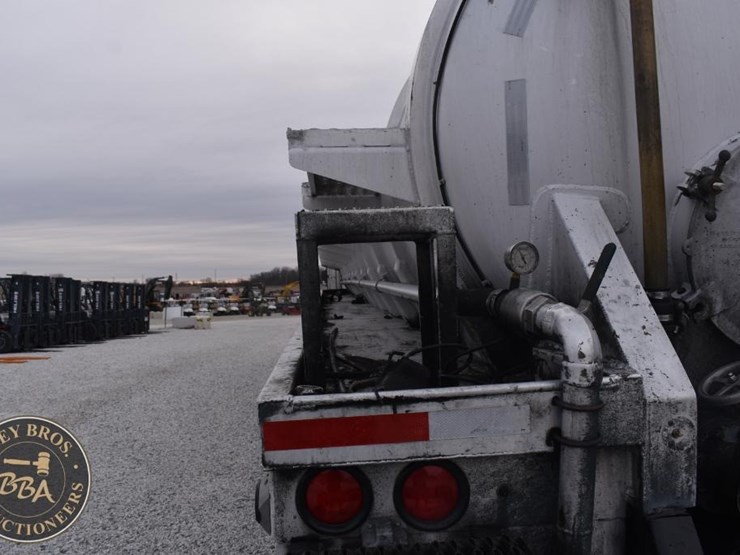 2008-troxell-tanker-image-43